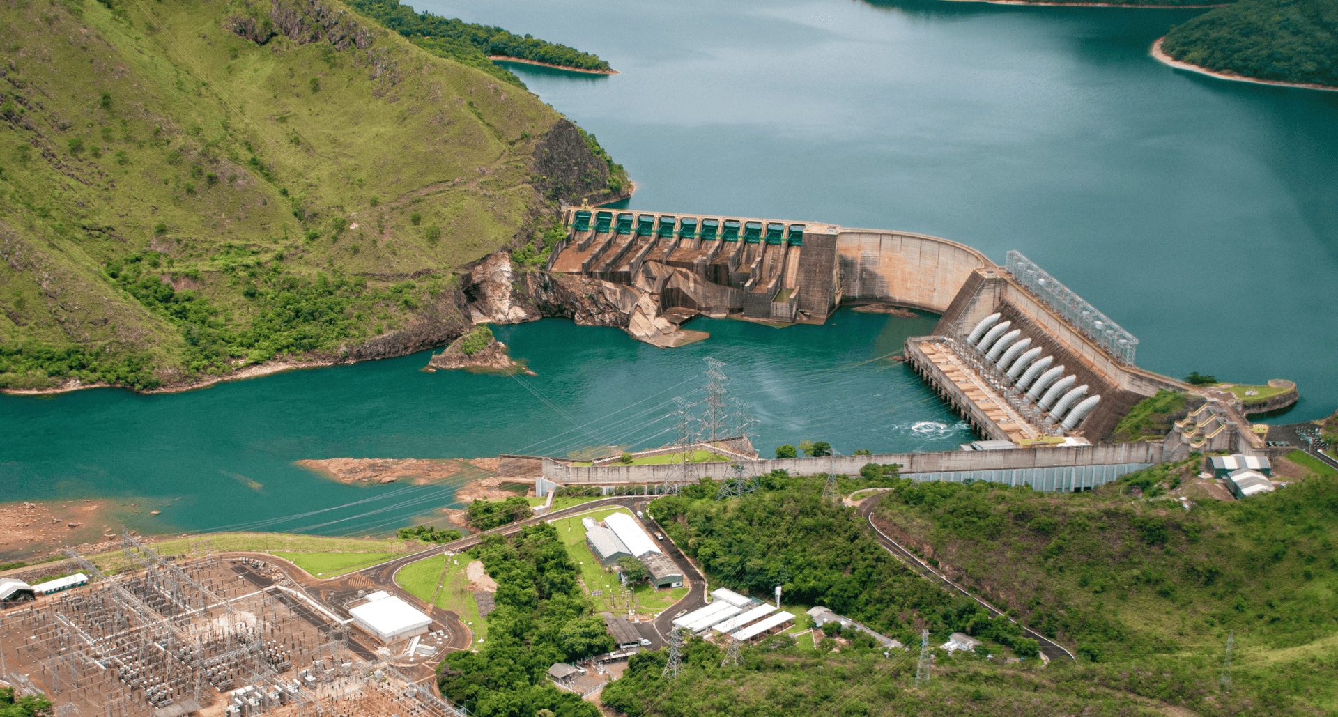 Image of the Peixoto Dam, located in Minas Gerais